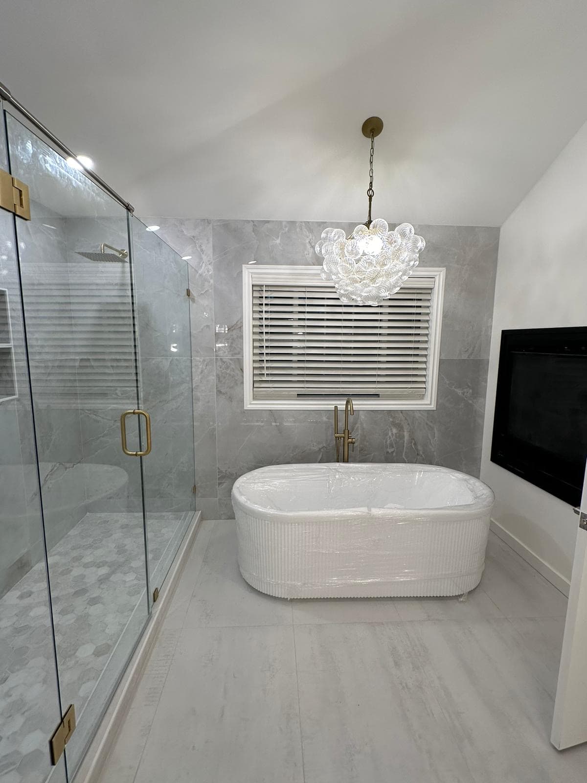 Bathroom Remodel Kirkland Luxury photo 2 in Kirkland